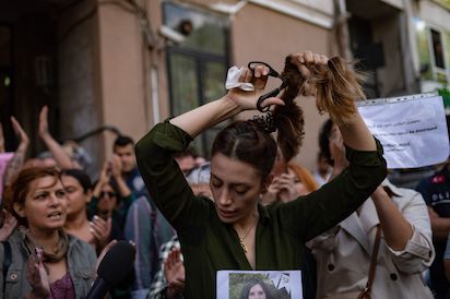 SIGUEN LAS PROTESTAS EN IRAN