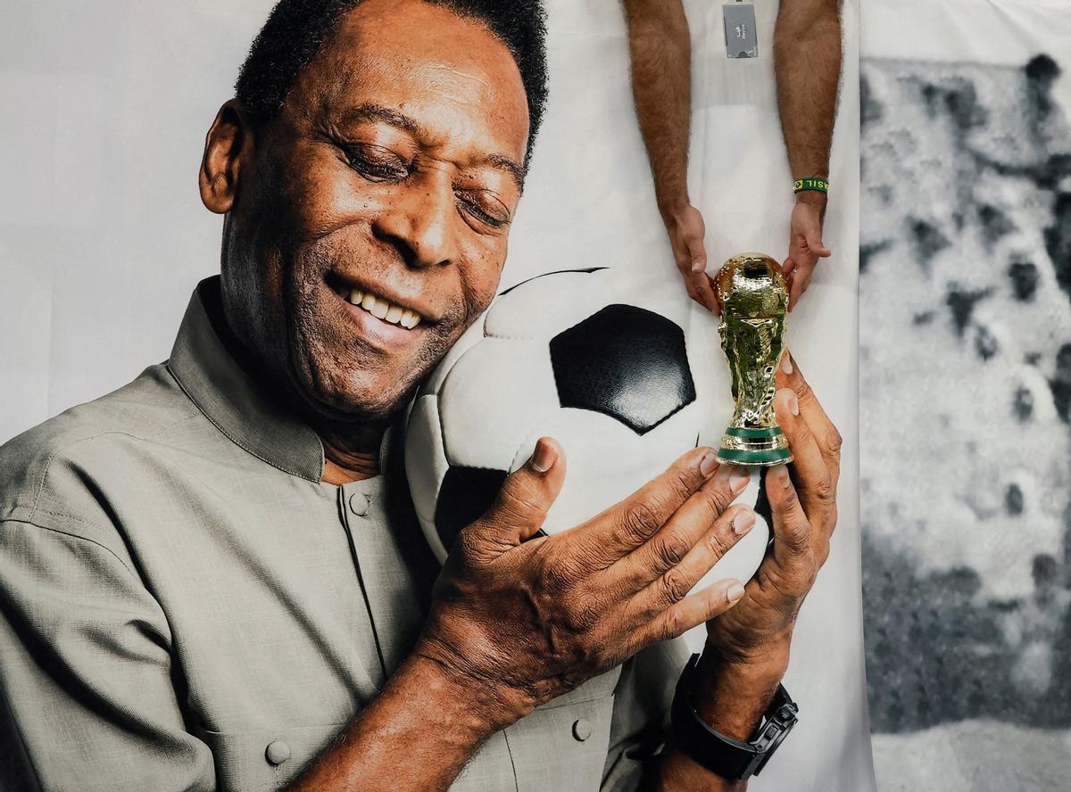 BUEN VIAJE A UN GRANDÍSIMO FUTBOLISTA QUE DISFRUTABA JUGANDO E HIZO DISFRUTAR CON SU ARTE