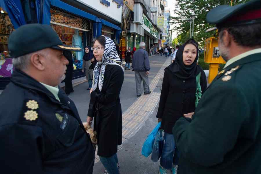 policía de la moral en irán 0
