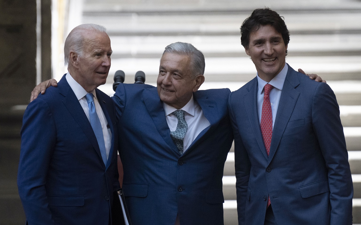 CUMBRE DE LOS “TRES AMIGOS” LÍDERES DE AMÉRICA DEL NORTE