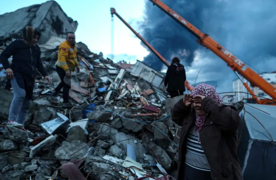 TERREMOTO: SIGUE AUMENTANDO LAS VICTIMAS
