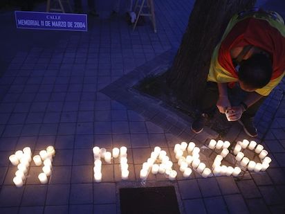 EL EDITORIAL: 11-M: 193 muertos o La democracia silenciosa. Por dignidad tenemos derecho a saber