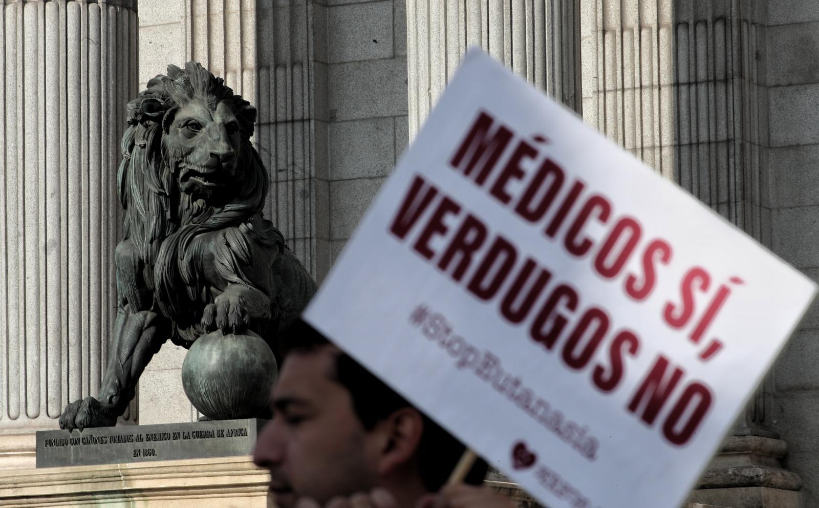 LA ESPAÑA QUE NO QUIERE AYUDAR A MORIR: LOS NUEVOS MALOS