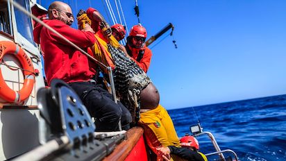 RESCATE DE EMIGRANTES: ¿VOLVEMOS A LOS “MARRANOS” Y “MORISCOS?
