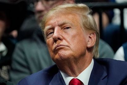 TRUMP SALE GANANDO DE SU IMPUTACIÓN