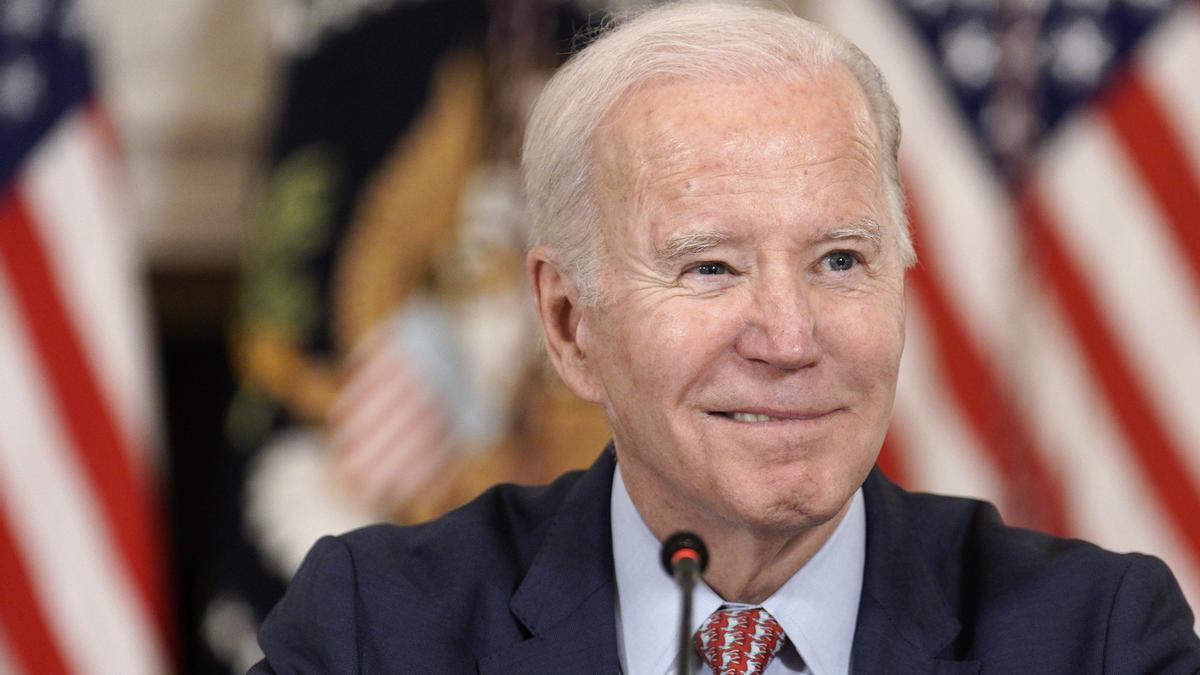 BIDEN SE PRESENTARÁ, PERO DICE QUE NO ES TIEMPO DE ANUNCIARLO