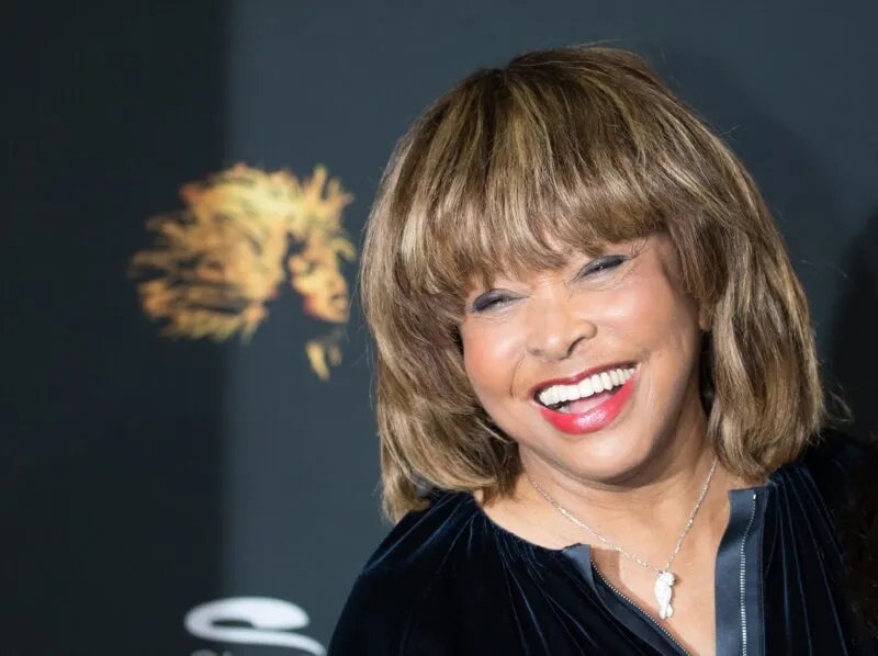 tina turner fallece