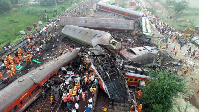 ACCIDENTE “MADE IN INDIA”: 280 MUERTOS Y 900 HERIDOS