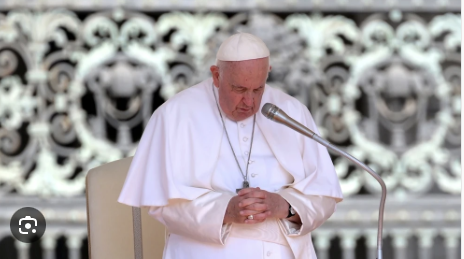 EL PAPA OPERADO