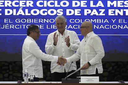 PETRO-ELN: FIRMAN LA PAZ AHORA… PARA AGOSTO