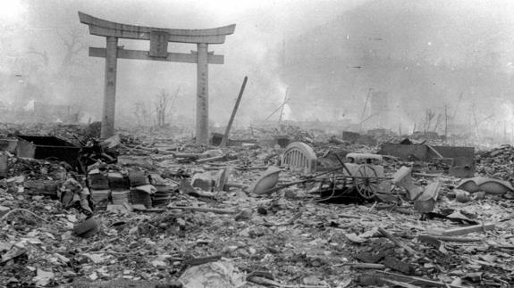 EFEMÉRIDE: TAL DÍA COMO HOY, LA BOMBA DE NAGASAKI. NO LO OLVIDEMOS. DESNUCLEARIZACIÓN