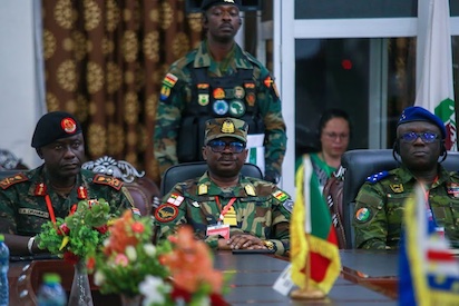 AFRICA: NEOCOLONIALISMO PIDE DINERO A LOS COLONIZADORES