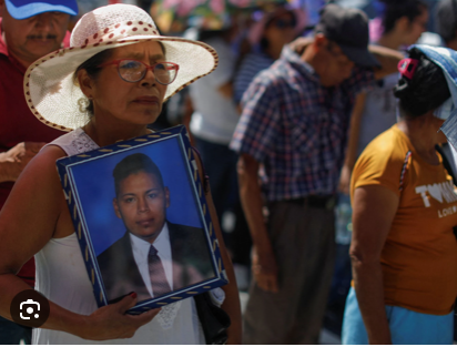 EL SALVADOR: BUKELE IMPONE UN ESTADO DE DELATORES