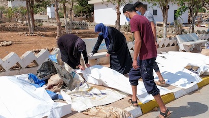MILES DE MUERTOS EN LIBIA POR EL CICLÓN