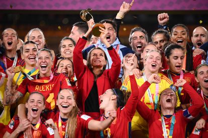 SELECCIÓN FEMENINA DE FUTBOL Y LA RENOVACION DE LA FEDERACIÓN: O AHORA O NUNCA