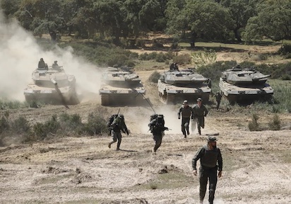 militares 225