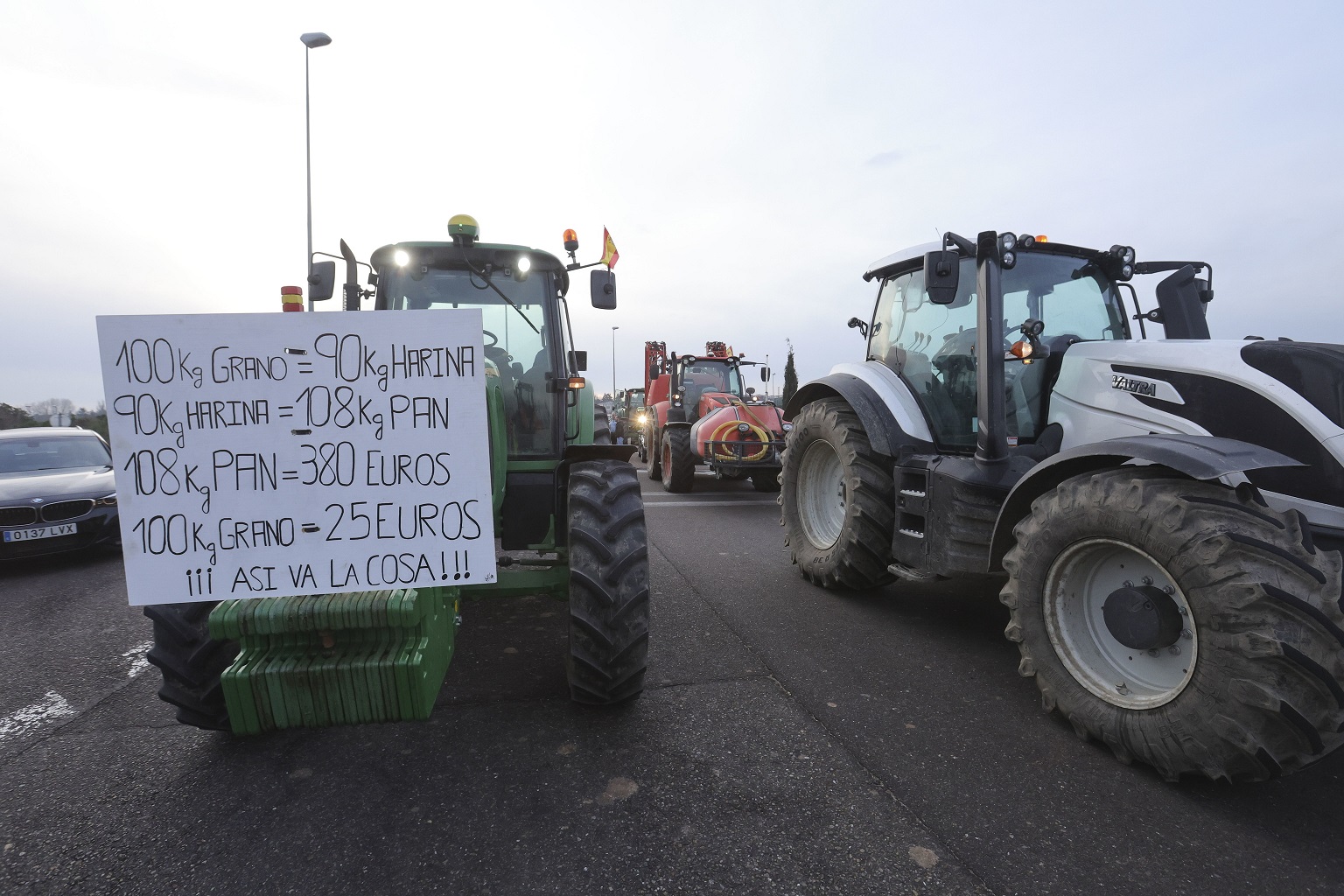 TRACTORADAS EN TODA EUROPA. Y EN ESPAÑA, PEOR: SEGUIMOS SIN REFORMA AGRARIA