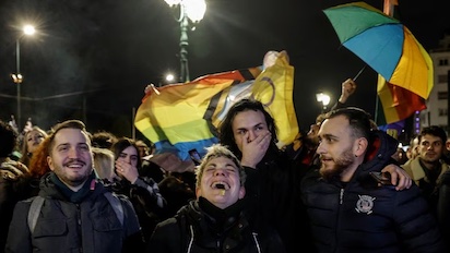 ¿LAS RELIGIONES NO TIENEN OTROS PROBLEMAS QUE ABORDAR?