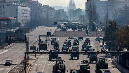 Y EL CAMPO LLEGA A MADRID: EN TRACTOR Y SIN POLITICOS