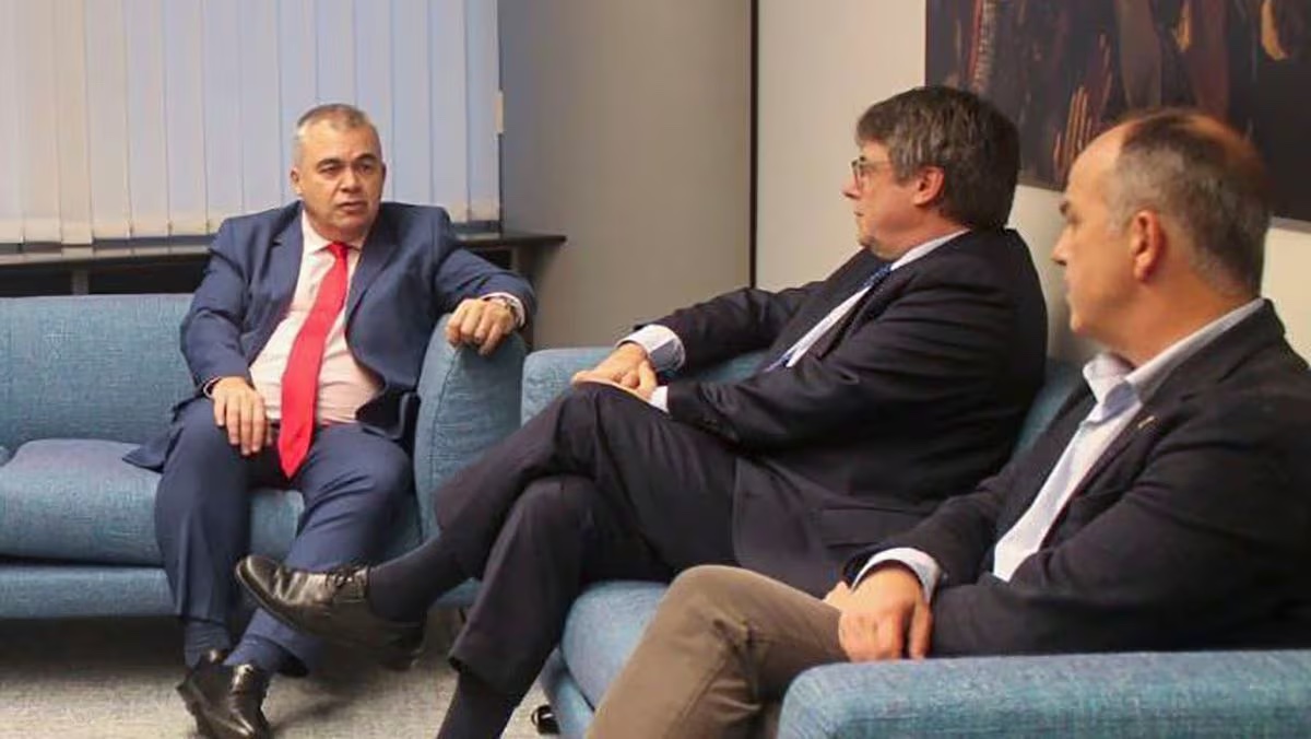 JUNTS Y PSOE SIGUEN LOS MISMOS HABLANDO… EN SUIZA