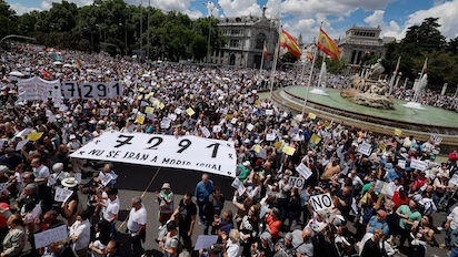 SANIDAD PUBLICA: NO ES GRATIS, LA PAGAMOS TODOS