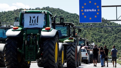FRANCIA Y ESPAÑA: SE JUNTAN LOS AGRICULTORES PARA PROTESTAR
