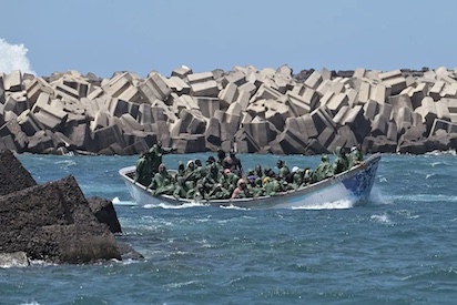 RECOGEMOS EMIGRANTES… SEGÚN EL COLOR