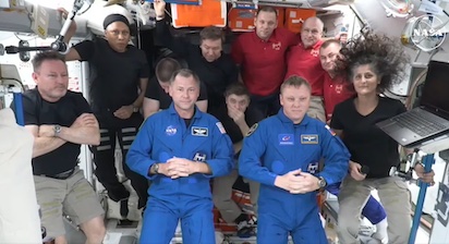 LLEGA LA NAVE QUE TRAERÁ A LOS ASTRONAUTAS ATRAPADOS EN ÓRBITA