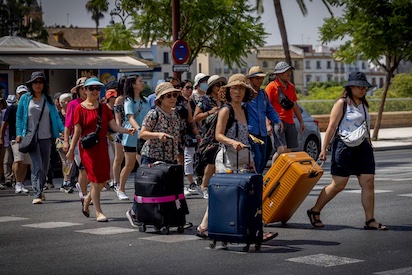 TURISMO: 15.535 MILLONES DE EUROS EN JULIO ¿QUEDA ALGO PARA LOS ESPAÑOLES?
