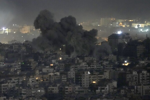 GUERRA EN ORIENTE PRÓXIMO: BOMBARDEOS, MUERTOS, Y MUCHOS MILLONES DE EUROS DONADOS EN LA CONFERENCIA DE PAZ EN PARIS