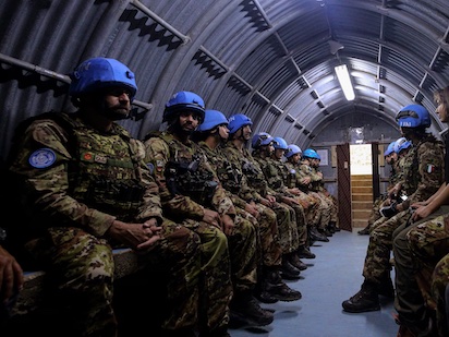 CASCOS AZULES16