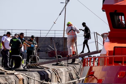 MAS INMIGRANTES RESCATADOS EN EL HIERRO