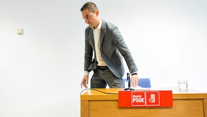 EL LIO EN EL PSOE SE LÍA MÁS: LOBATO DIMITE HOY, AYER DECÍA QUE NO