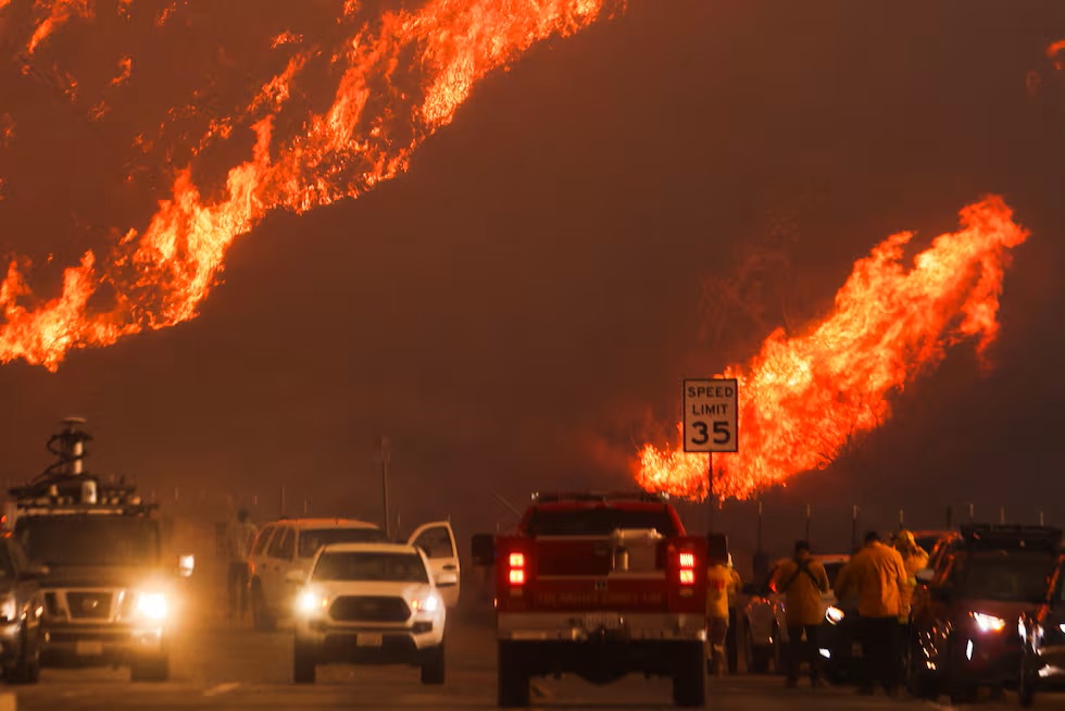 SIGUE EL FUEGO EN CALIFORNIA