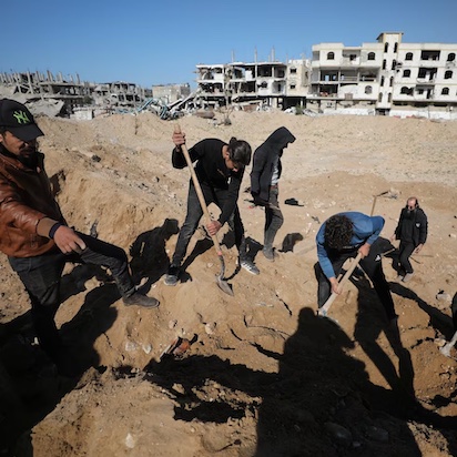 GAZA: SIGUE EL ALTO EL FUEGO Y ENTRA AYUDA… ¡ALELUYA!