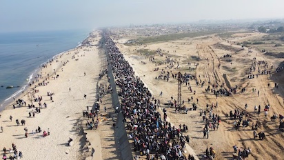 GAZA: SE ACELERA EL INTERCAMBIO Y UN RIO DE PALESTINOS REGRESA… A LAS RUINAS