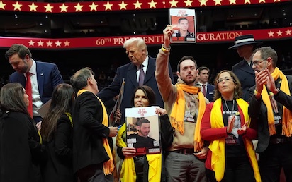 ANTE EL ACOSO DE LA PRENSA (ESPAÑOLA) TRUMP EMPIEZA A CUMPLIR LO QUE PROMETIÓ