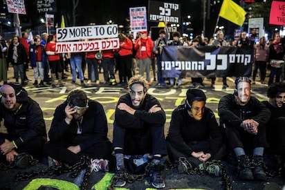 GAZA: LOS FAMILIARES PIDEN QUE SIGA LA TREGUA