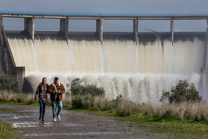 LAS LLUVIAS EN ESPAÑA ACABAN CON LA SEQUIA: ¿CAMBIO CLIMATICO O IA?
