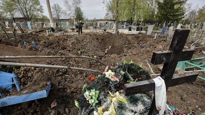 ZELENSKI TIENE PROBLEMAS CON SU CEMENTERIO MILITAR