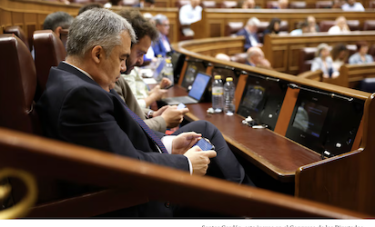 CELTIBERIA SHOW: CAE EL TRES DEL PSOE POR CORRUPTO, PERO SANCHEZ (EL 2) SE ENTERA POR LA PRENSA