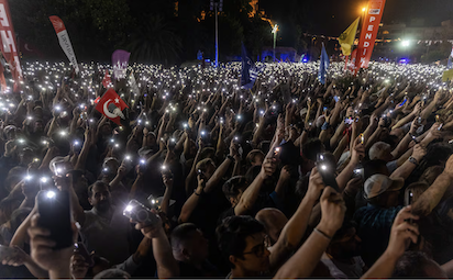 ERDOGAN CONTRA LA CORRUPCION… DE OPOSITORES, ESO SÍ