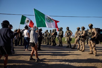 LA LEY SIGUE FRENANDO A TRUMP EN INMIGRACIÓN