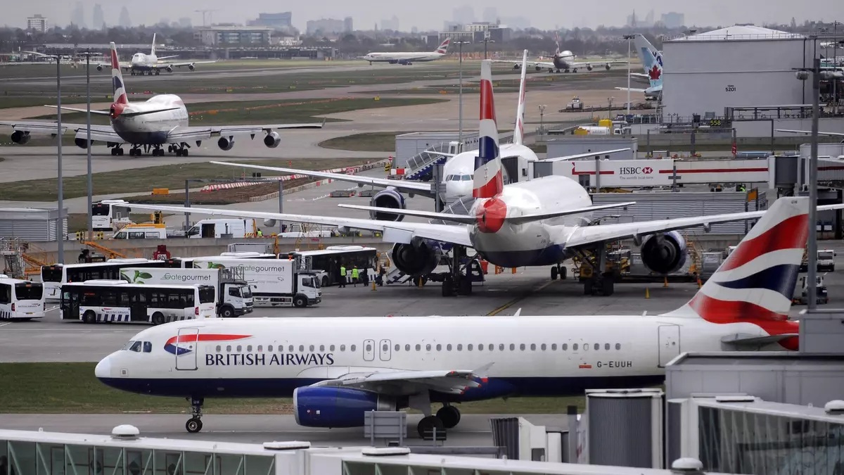 RETRASOS EN AEROPUERTOS POR CIBERATAQUE