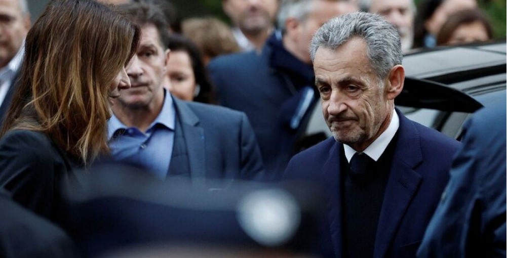 SARKOZY, PRIMERA NOCHE EN PRISIÓN