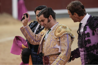 MORANTE DE LA PUEBLA SE CORTA LA COLETA