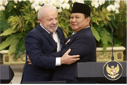 LULA PIENSA CONTINUAR
