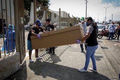 ECUADOR: OTRO PAÍS EN RUINA SANITARIA