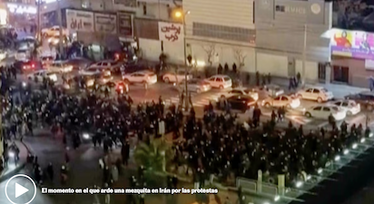 Y EN IRÁN LAS PROTESTAS PERSISTEN Y LA REPRESIÓN TAMBIEN