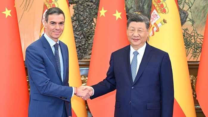 XI JINPING, SATISFECHO CON ESPAÑA